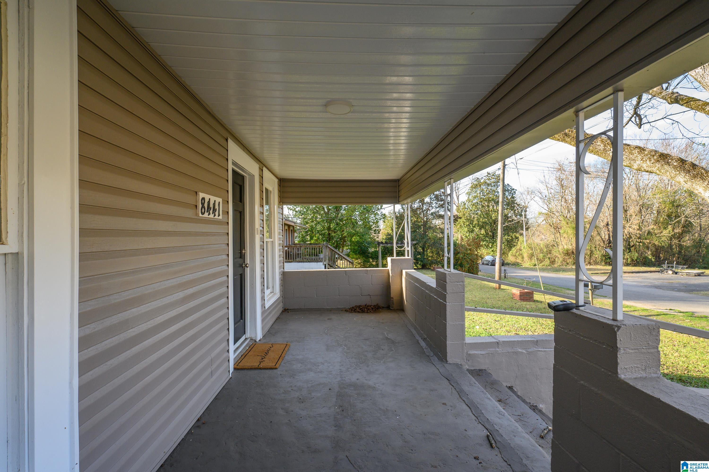 8441 Thomas Avenue Leeds, AL 35094 - Photo 6 of 37