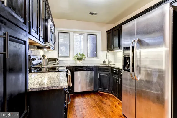 $3,575 | 1849 North Uhle Street, Unit 1, Arlington, VA 22201