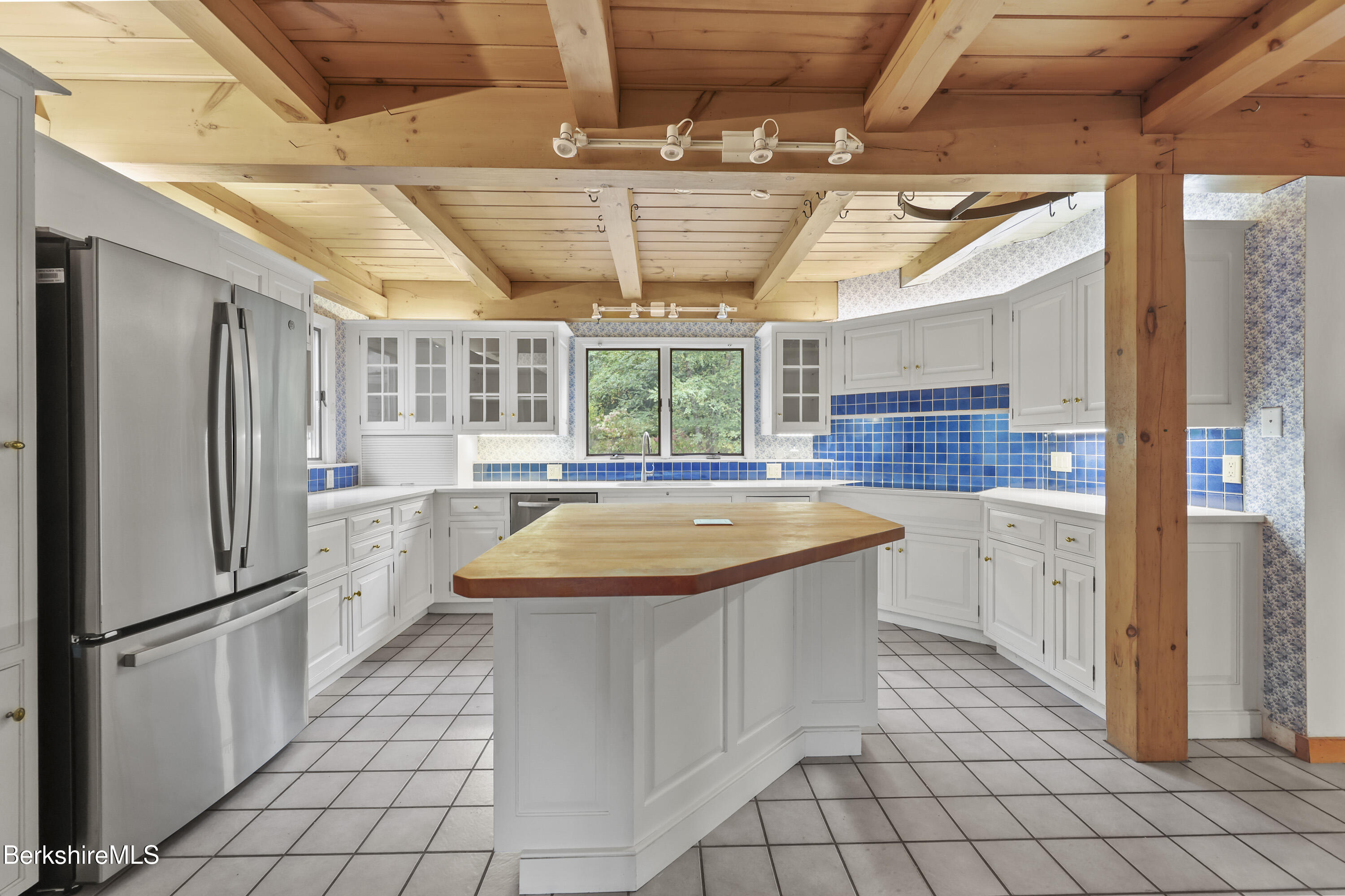 1030 Simonds Road Williamstown, MA 01267 - Photo 15 of 76 115 Kitchen