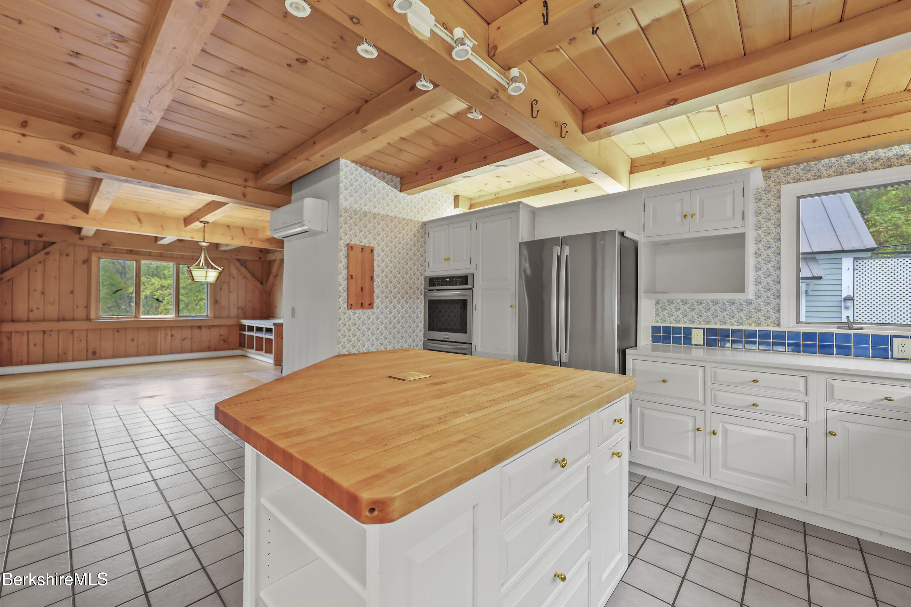 1030 Simonds Road Williamstown, MA 01267 - Photo 16 of 76 125 Kitchen