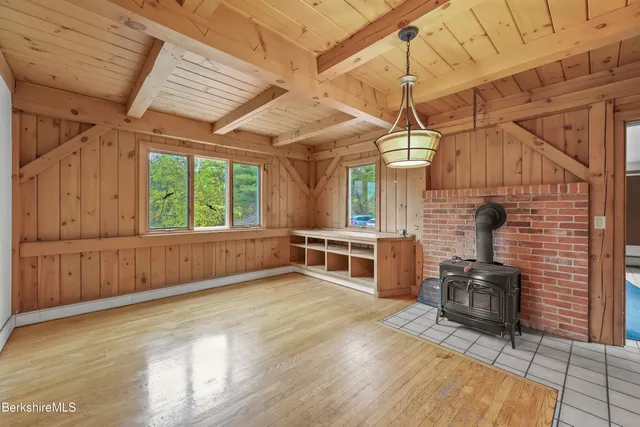 $995,000 | 1030 Simonds Road, Williamstown, MA 01267