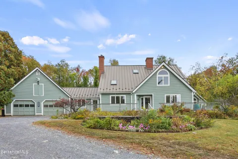 $995,000 | 1030 Simonds Road, Williamstown, MA 01267
