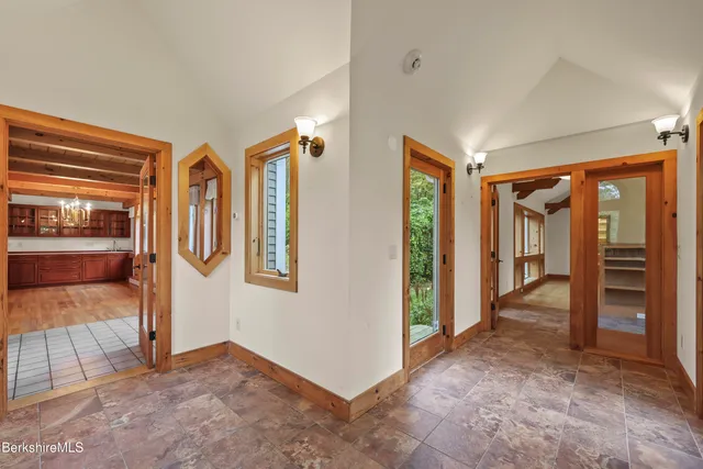 $995,000 | 1030 Simonds Road, Williamstown, MA 01267