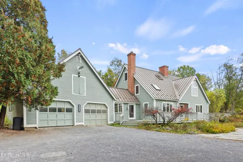 $995,000 | 1030 Simonds Road, Williamstown, MA 01267