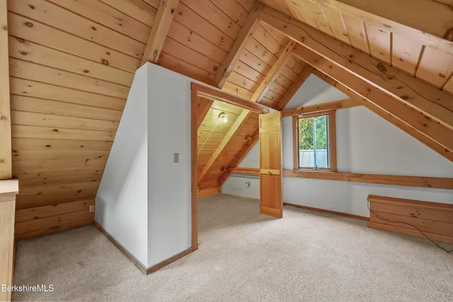 $995,000 | 1030 Simonds Road, Williamstown, MA 01267