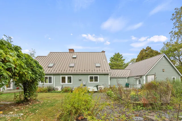 $995,000 | 1030 Simonds Road, Williamstown, MA 01267