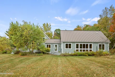 $995,000 | 1030 Simonds Road, Williamstown, MA 01267