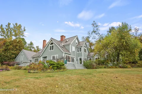 $995,000 | 1030 Simonds Road, Williamstown, MA 01267