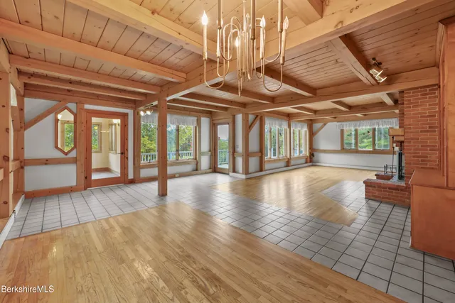 $995,000 | 1030 Simonds Road, Williamstown, MA 01267