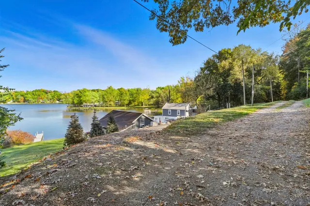 $199,900 | 60 Lane 220A West Otter Lake, Angola, IN 46703