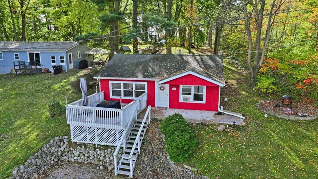 $199,900 | 60 Lane 220A West Otter Lake, Angola, IN 46703