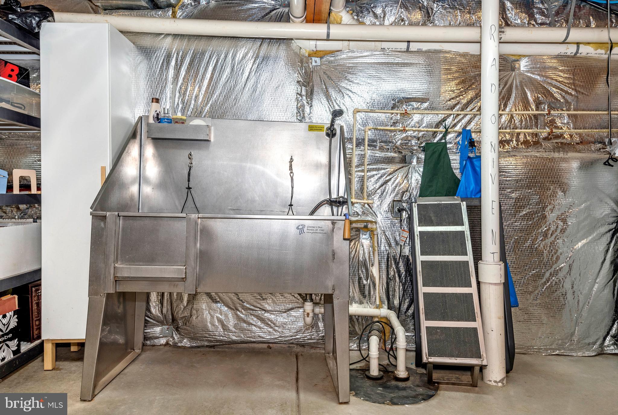 11253 Country Club Road New Market, MD 21774 - Photo 26 of 30 Very cool Dog Wash in your own basement!