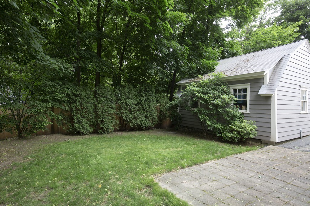 54 Beaconsfield Road, Unit 54 Brookline, MA 02445 - Photo 14 of 15