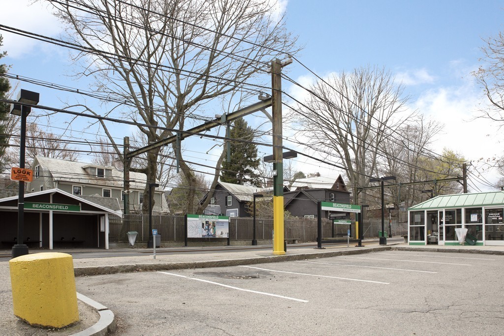 54 Beaconsfield Road, Unit 54 Brookline, MA 02445 - Photo 15 of 15