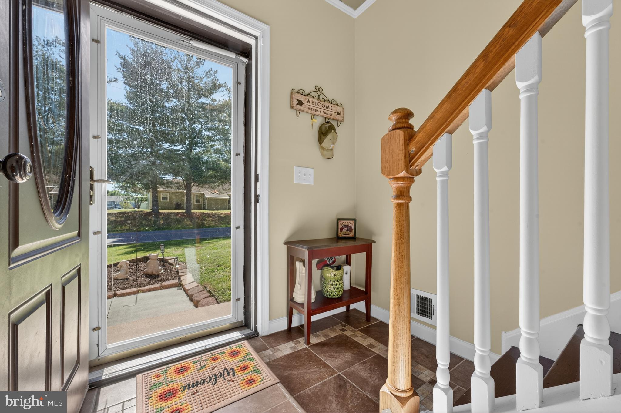 222 White Hall Road Elkton, MD 21921 - Photo 3 of 38 Foyer
