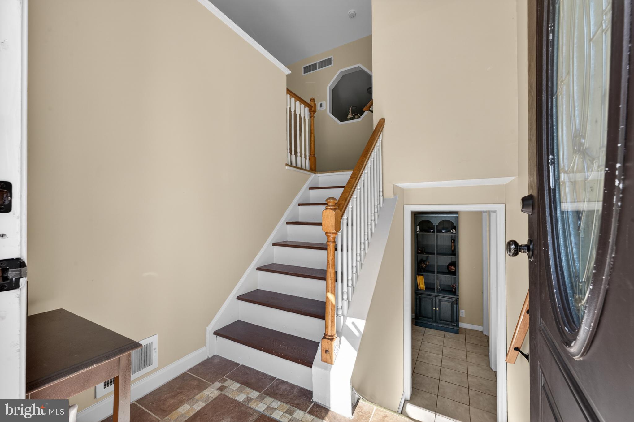 222 White Hall Road Elkton, MD 21921 - Photo 4 of 38 Foyer