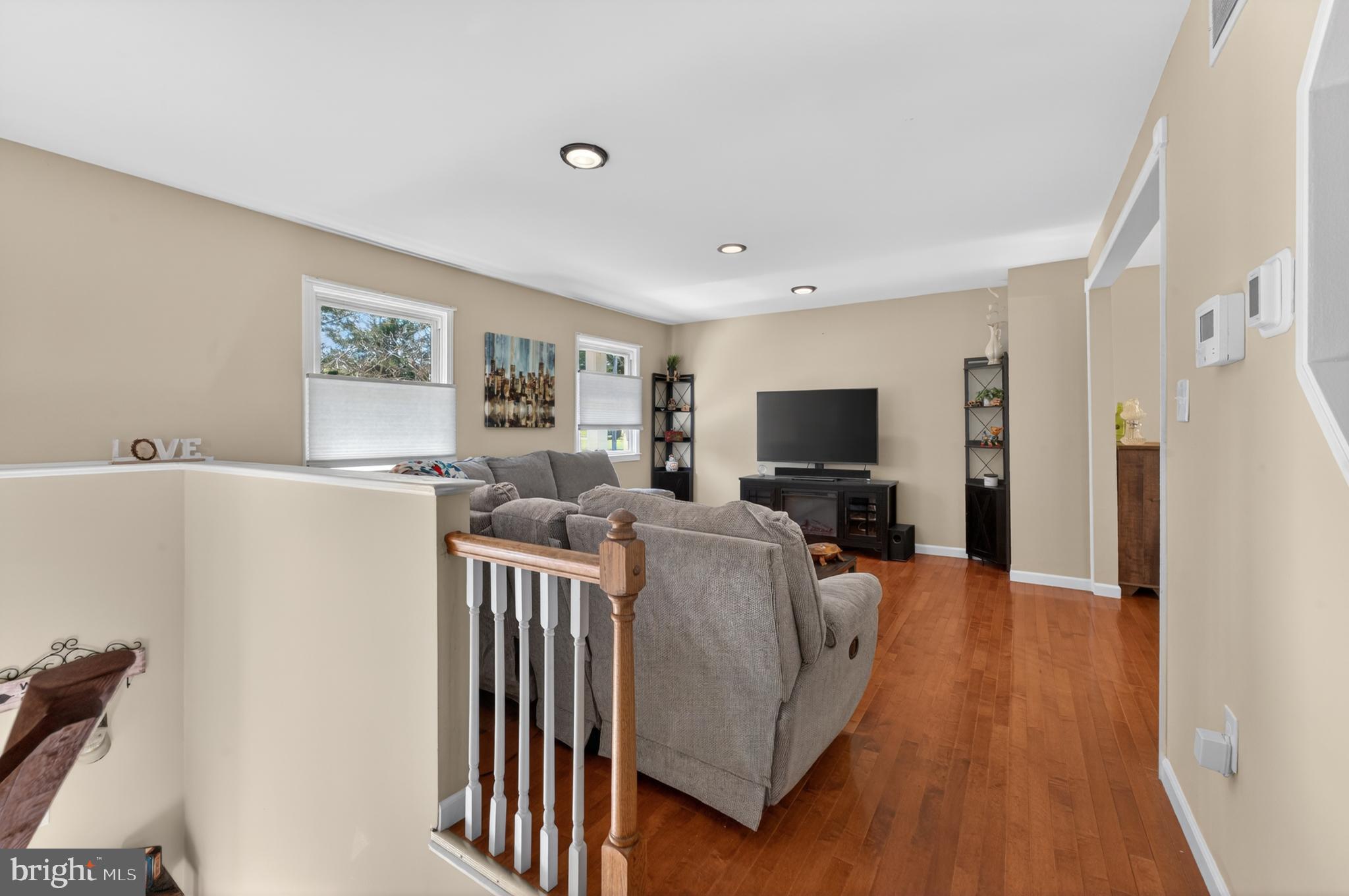 222 White Hall Road Elkton, MD 21921 - Photo 5 of 38 Living Room
