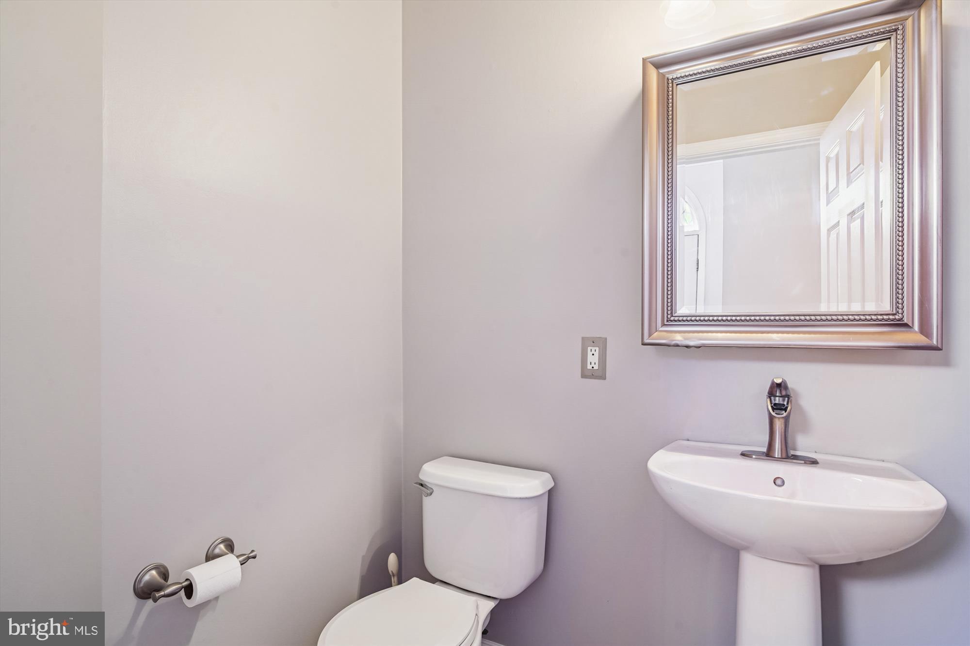 3834 Glebe Meadow Way Edgewater, MD 21037 - Photo 13 of 68 Sleek and modern half-bath retreat.