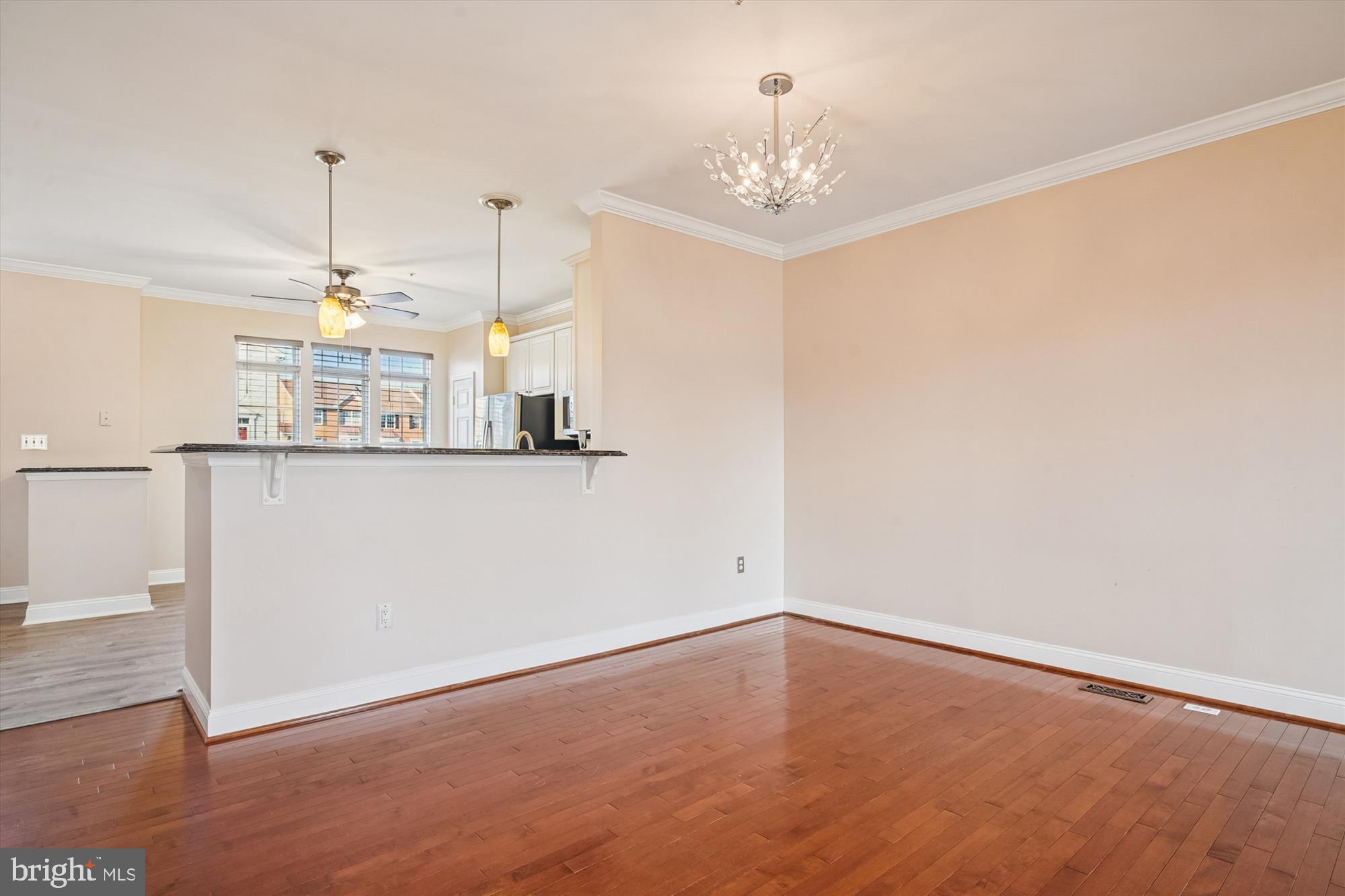 3834 Glebe Meadow Way Edgewater, MD 21037 - Photo 27 of 68 Bright and airy open living space.