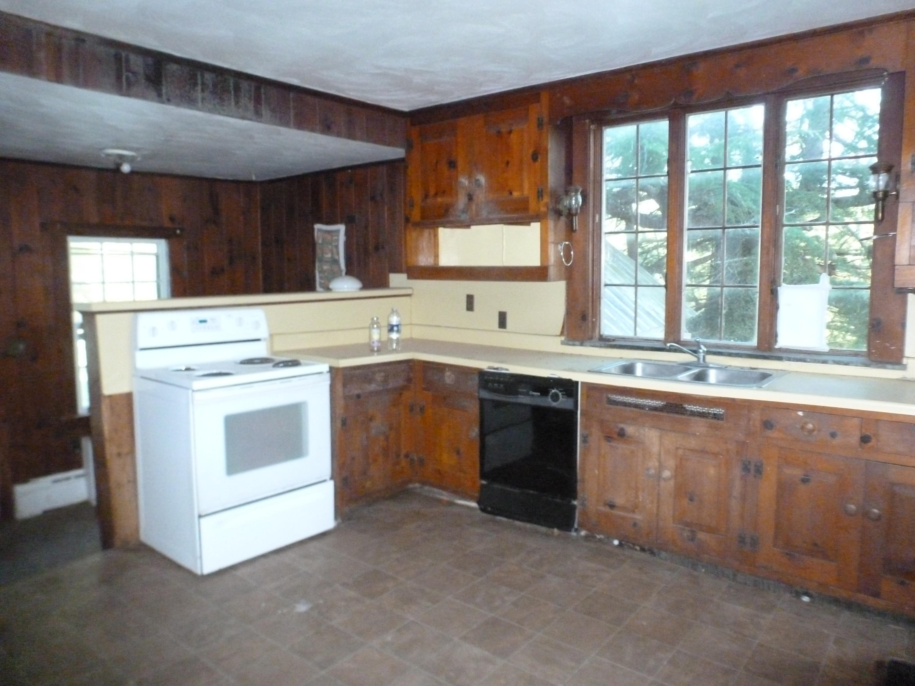 3027 McVitty Road Roanoke, VA 24018 - Photo 14 of 63 P1030231