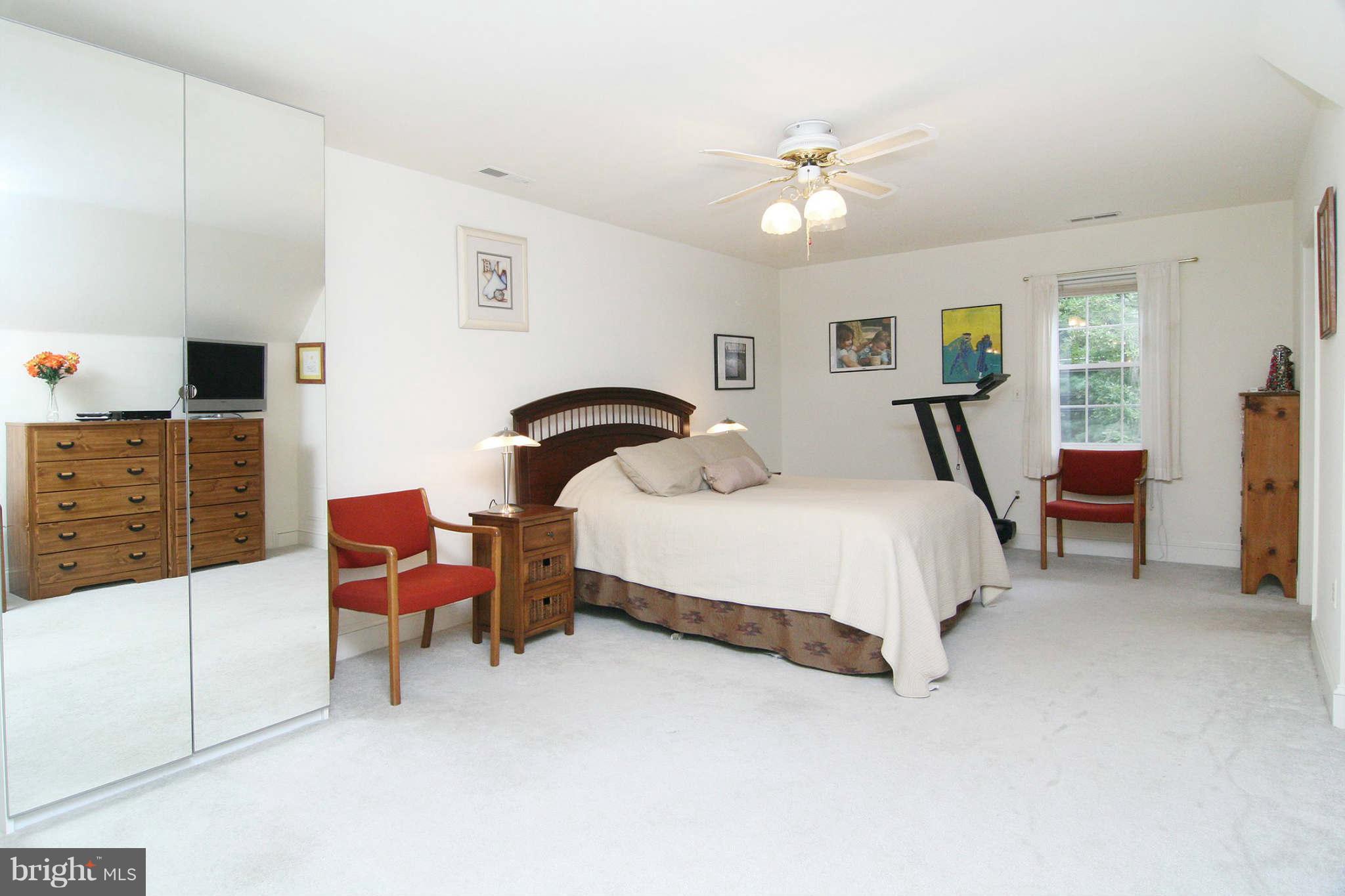 109 Greenbrier Road Baltimore, MD 21286 - Photo 15 of 27 Bedroom (Master)