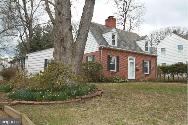 109 Greenbrier Road Baltimore, MD 21286 - Photo 26 of 27 Exterior (Front)