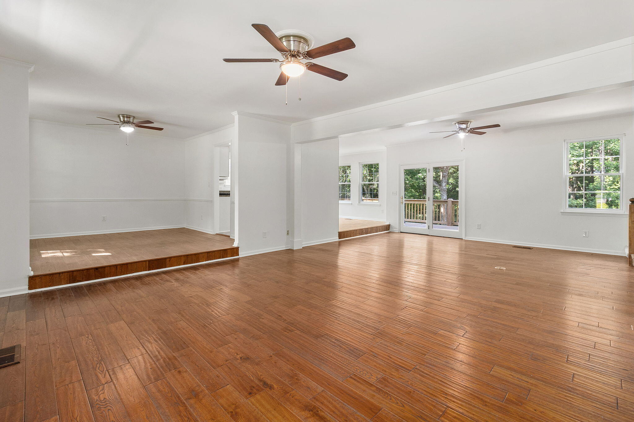 1808 Hidden Harbor Road Hixson, TN 37343 - Photo 7 of 73 Entry at Living Room