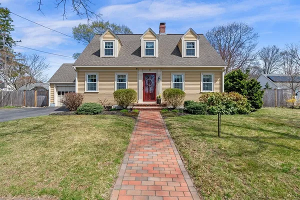 $1,045,000 | 17 Princeton Avenue, Beverly, MA 01915