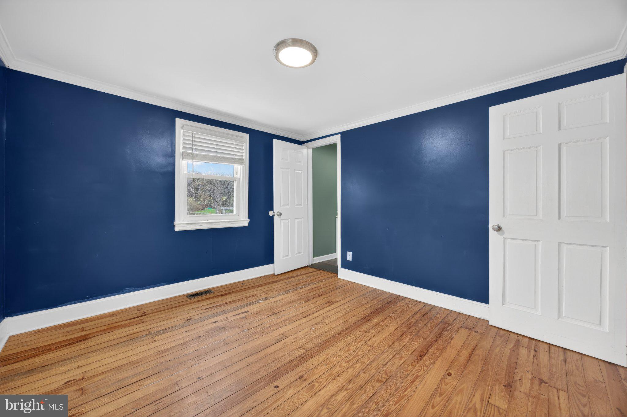 1511 Buchert Road Pottstown, PA 19464 - Photo 25 of 46 Charming room with bold blue walls.