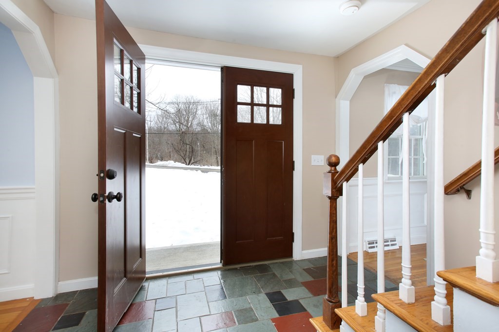 29 Flagg Road Westford, MA 01886 - Photo 4 of 30 Gallery Image 4