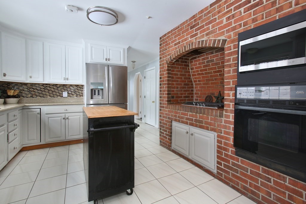 29 Flagg Road Westford, MA 01886 - Photo 9 of 30 Gallery Image 9