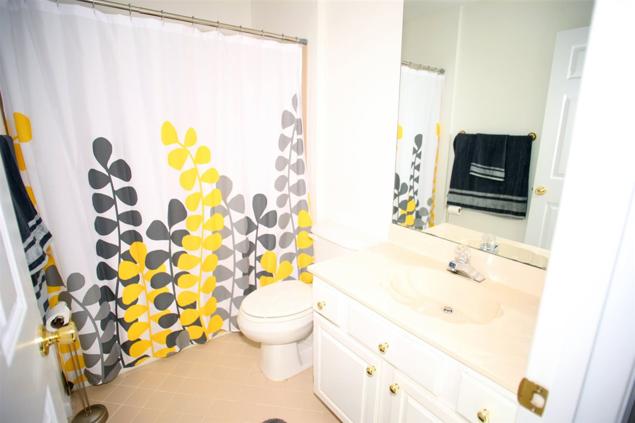 4005 Stemmons Court Raleigh, NC 27613 - Photo 14 of 25 Hall Bath