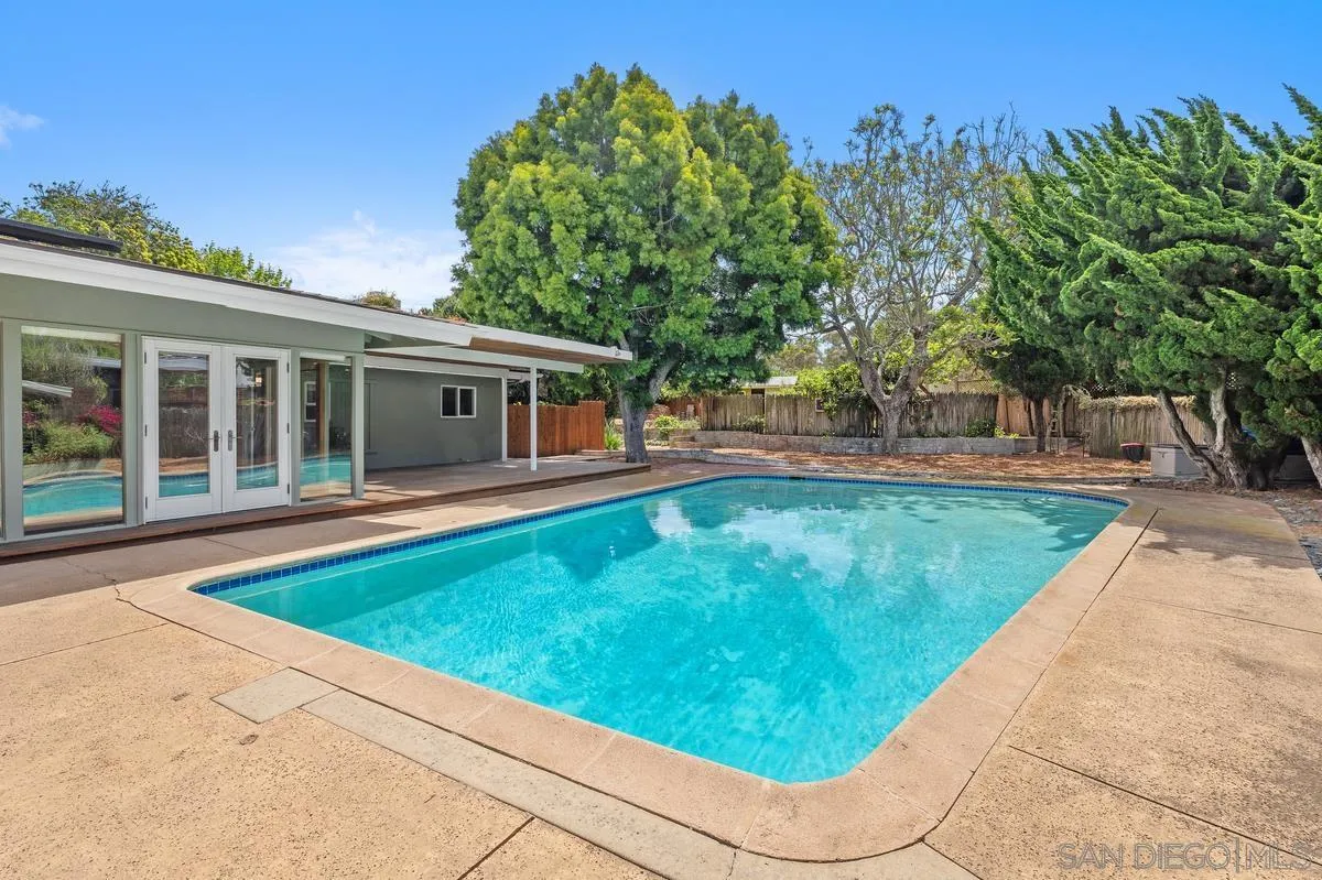 2615 Ellentown Road La Jolla, CA 92037 - Photo 24 of 31