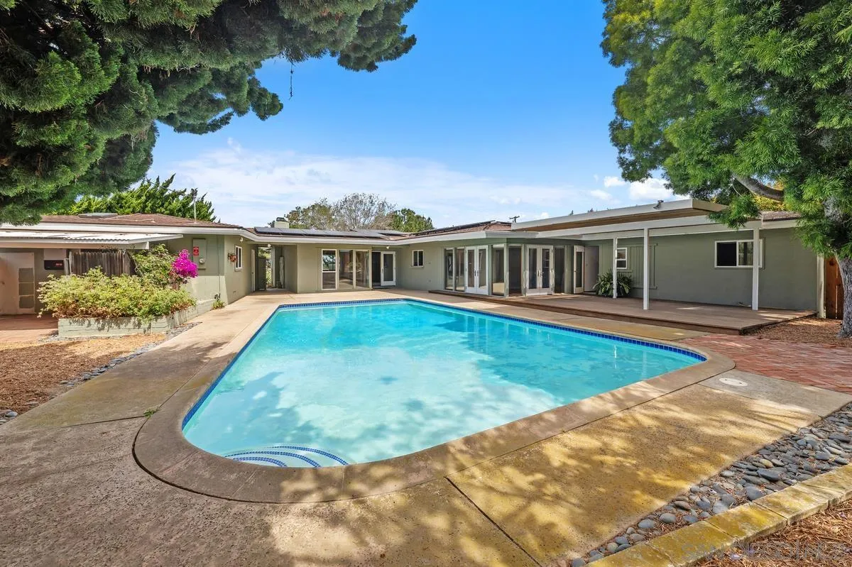 2615 Ellentown Road La Jolla, CA 92037 - Photo 25 of 31