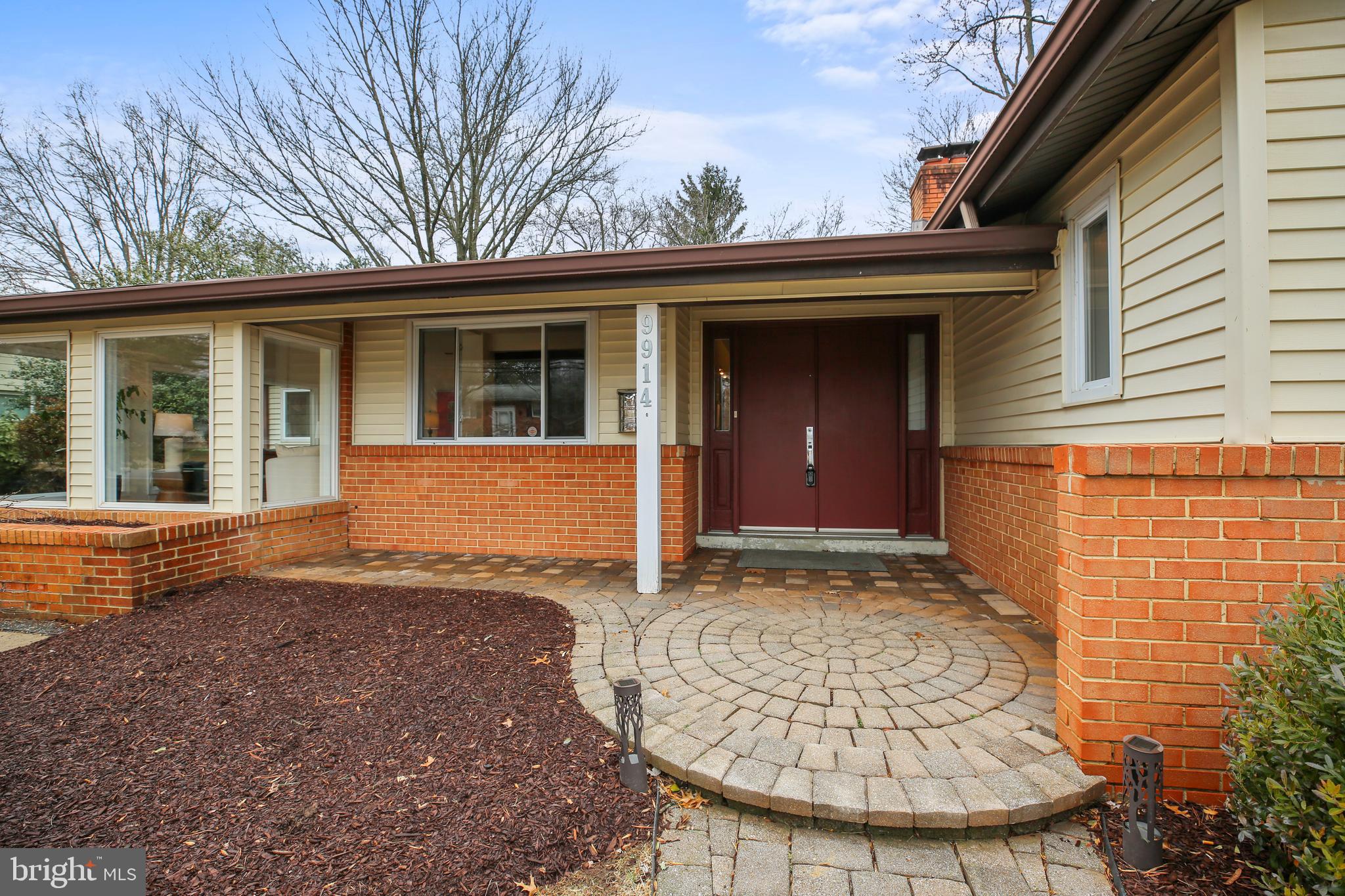 9914 Fernwood Road Bethesda, MD 20817 - Photo 3 of 61 a view of a house with a tub