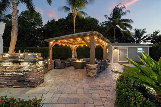 $1,395,000 | 112 Southwest 24th Avenue, Boynton Beach, FL 33435