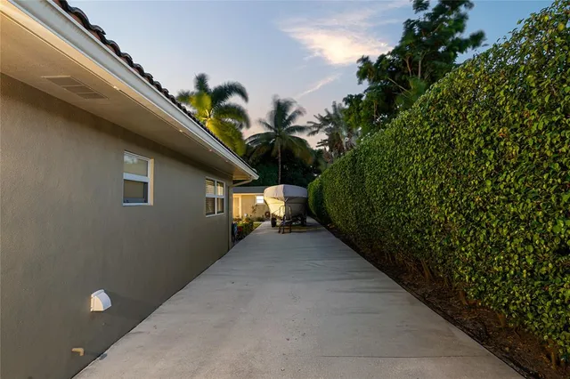 $1,395,000 | 112 Southwest 24th Avenue, Boynton Beach, FL 33435