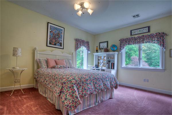 15 Country Road Holliston, MA 01746 - Photo 27 of 30 Gallery Image 27