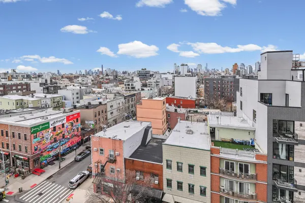 a picture of city view