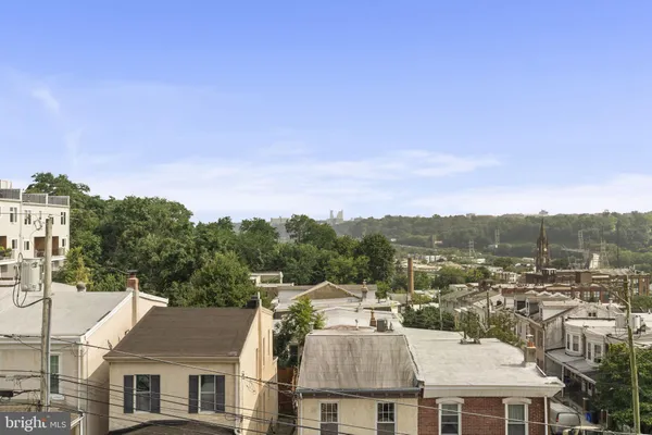 $1,945 | 240 Hermitage Street, Unit 304, Philadelphia, PA 19127