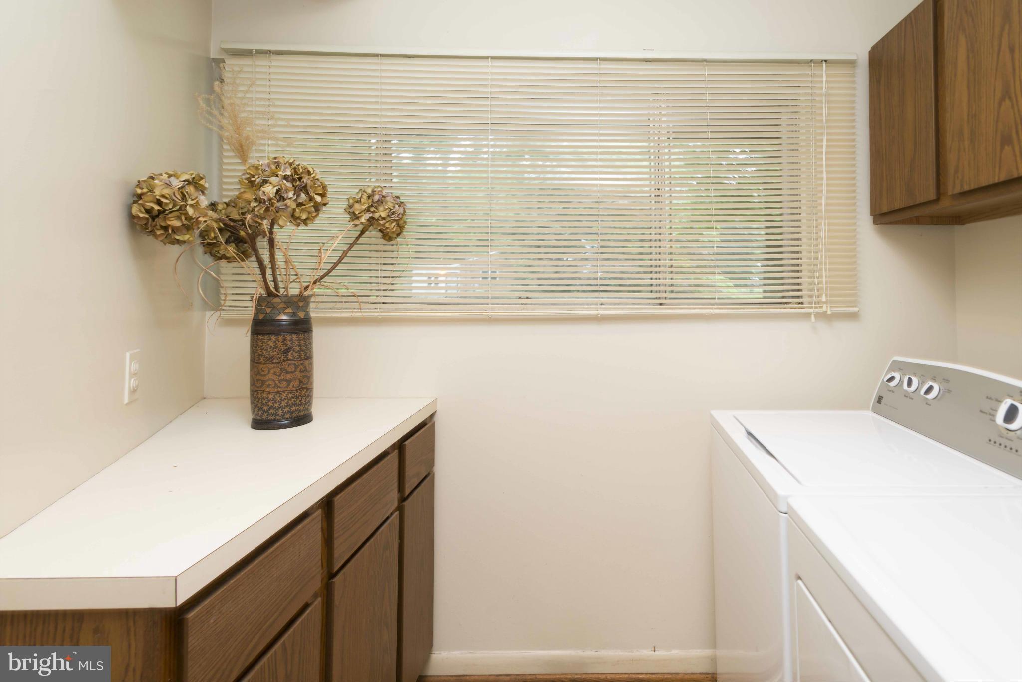1801 Greenberry Road Baltimore, MD 21209 - Photo 14 of 30 Laundry Room