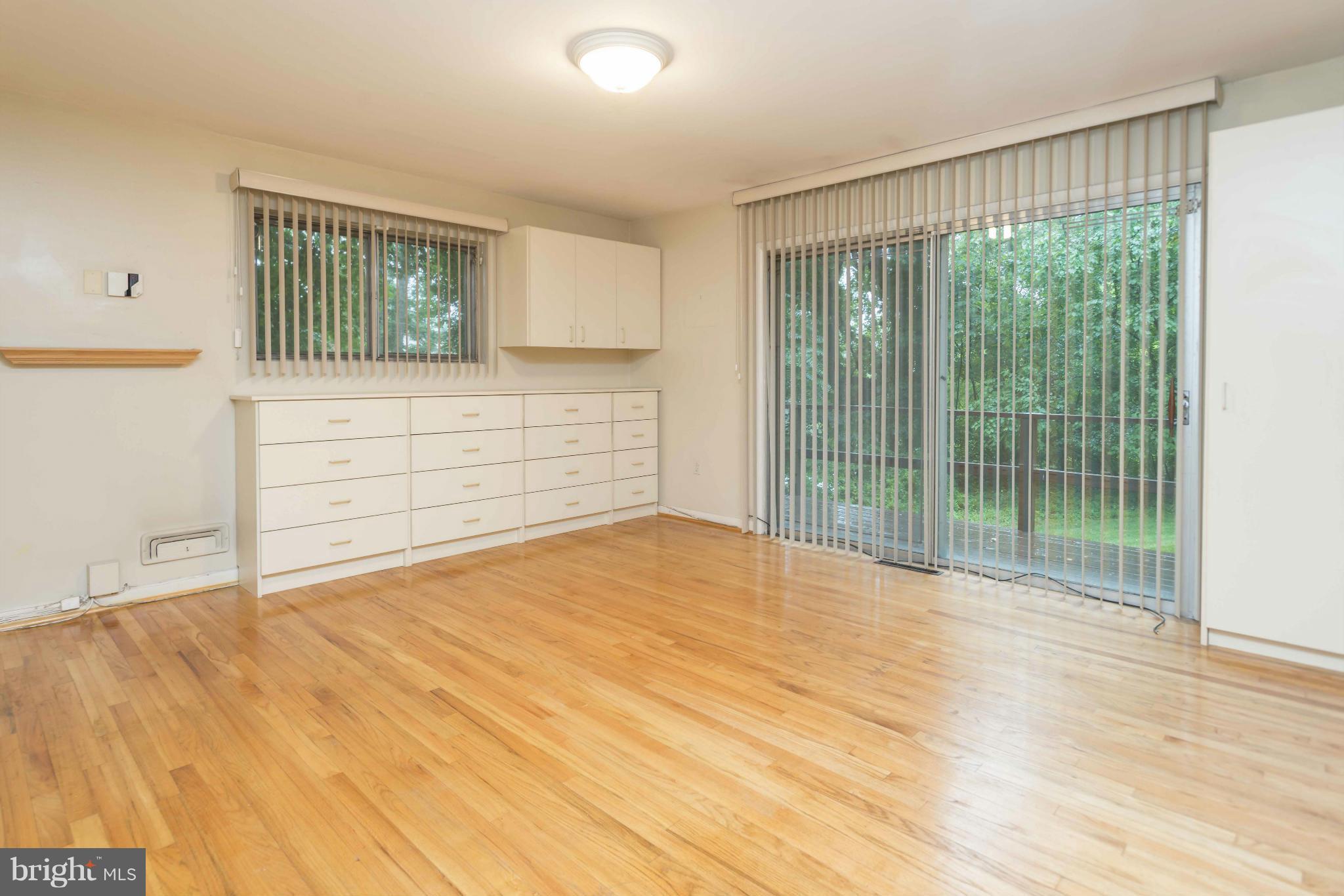 1801 Greenberry Road Baltimore, MD 21209 - Photo 16 of 30 Bedroom (Master)