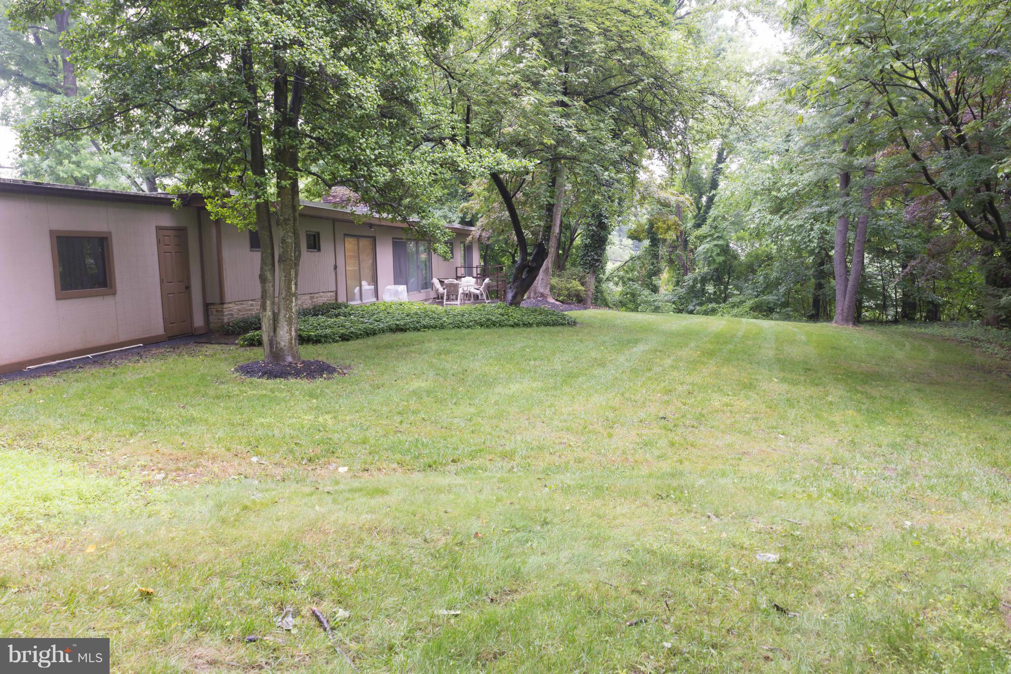 1801 Greenberry Road Baltimore, MD 21209 - Photo 27 of 30 Exterior (Rear)