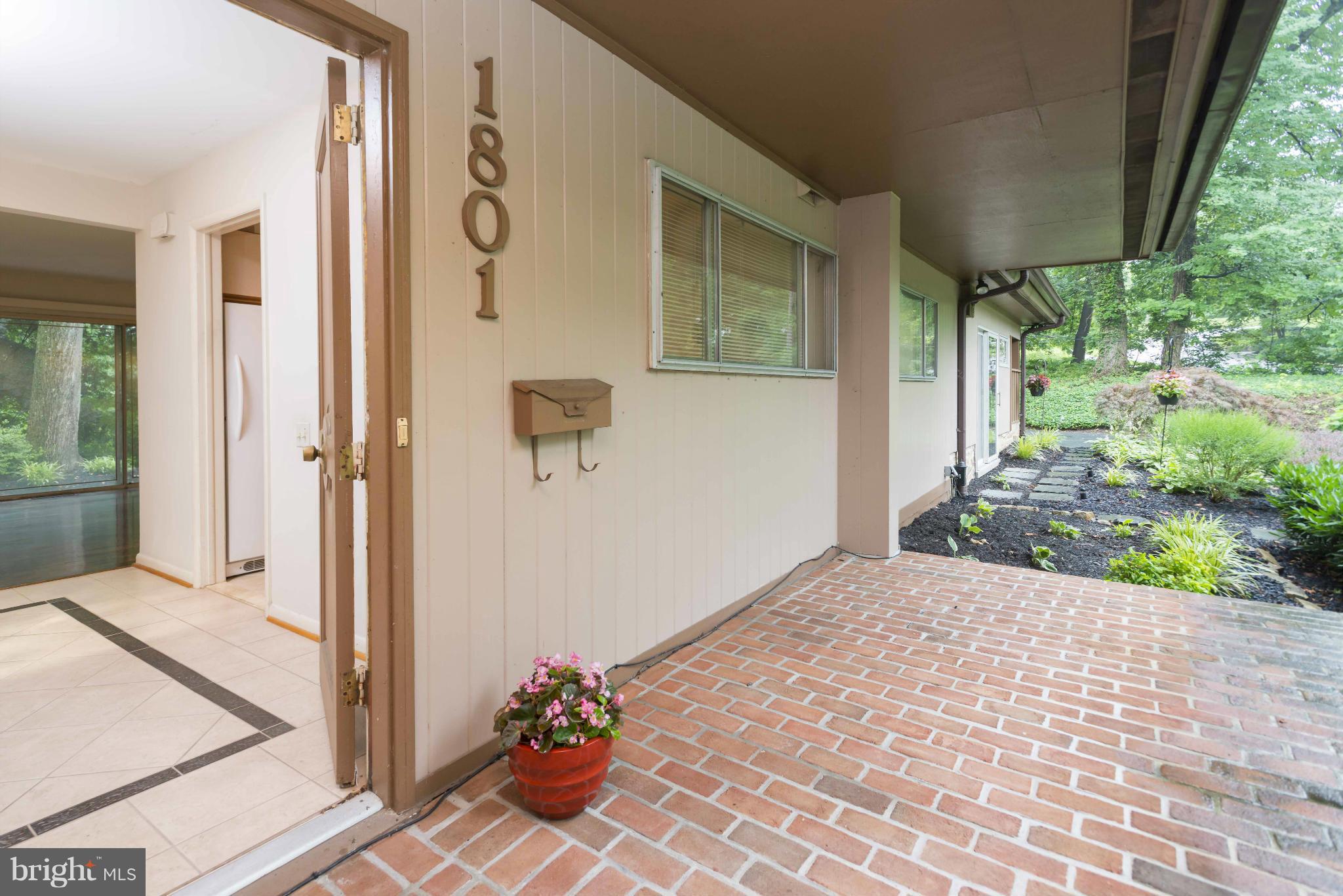 1801 Greenberry Road Baltimore, MD 21209 - Photo 4 of 30 Front Entrance