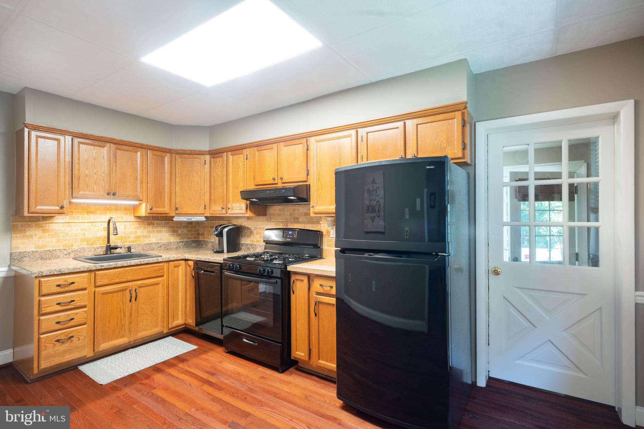 532 Righter Street Philadelphia, PA 19128 - Photo 9 of 27 Gallery Image 9