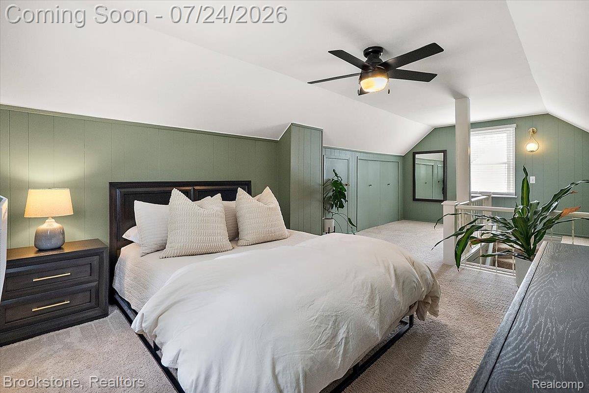 507 Roth Boulevard Clawson, MI 48017 - Photo 13 of 38 Upstairs master bedroom
