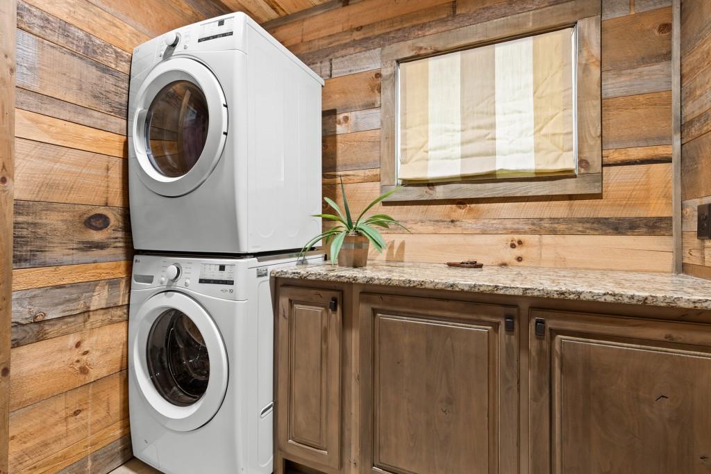436 Geronimo Road Cherry Log, GA 30522 - Photo 24 of 58 a utility room with dryer and washer