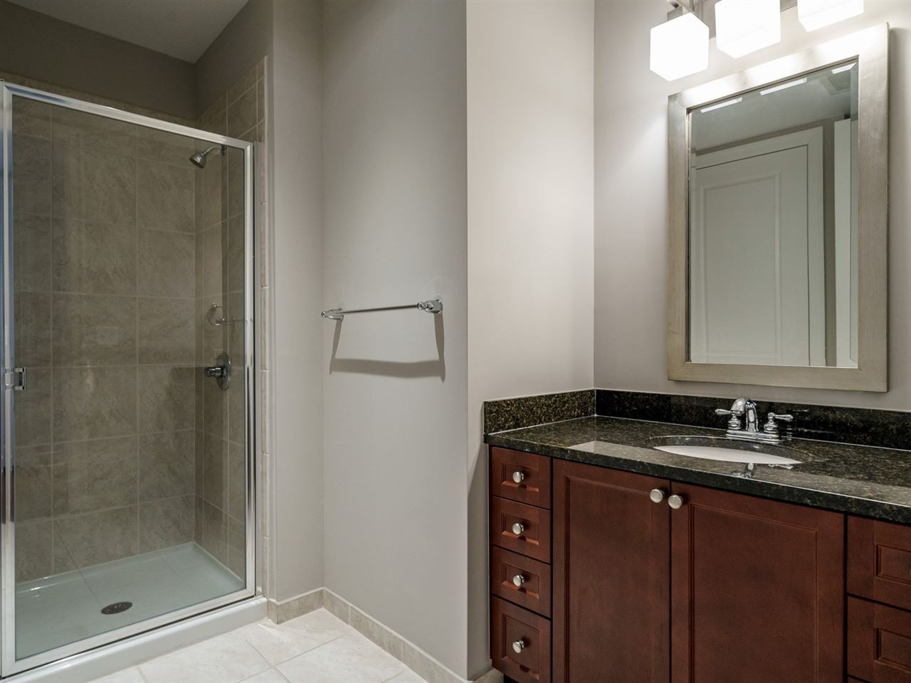 301 Fayetteville Street, Unit 2910 Raleigh, NC 27601 - Photo 10 of 26 Bathroom