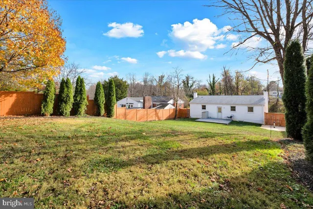 $3,950 | 4715 Boiling Brook Parkway, Rockville, MD 20852