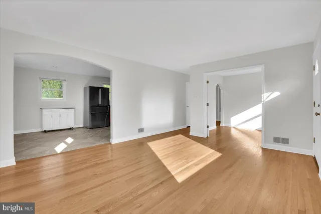 $3,950 | 4715 Boiling Brook Parkway, Rockville, MD 20852